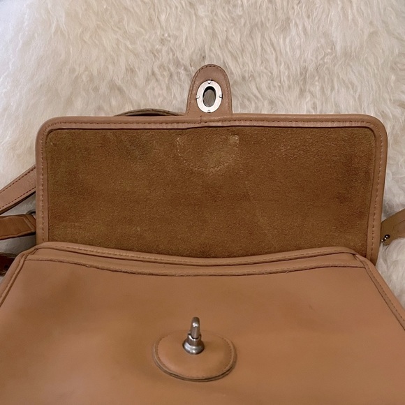 Vintage Coach Willis Crossbody Bag Camel Nickel 9927 - Picture 4 of 10